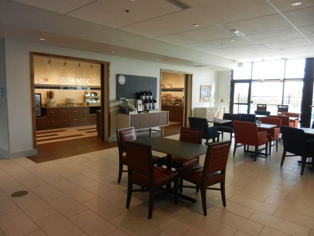 Holiday Inn Express & Suites Phoenix West - Buckeye By Ihg Exterior photo