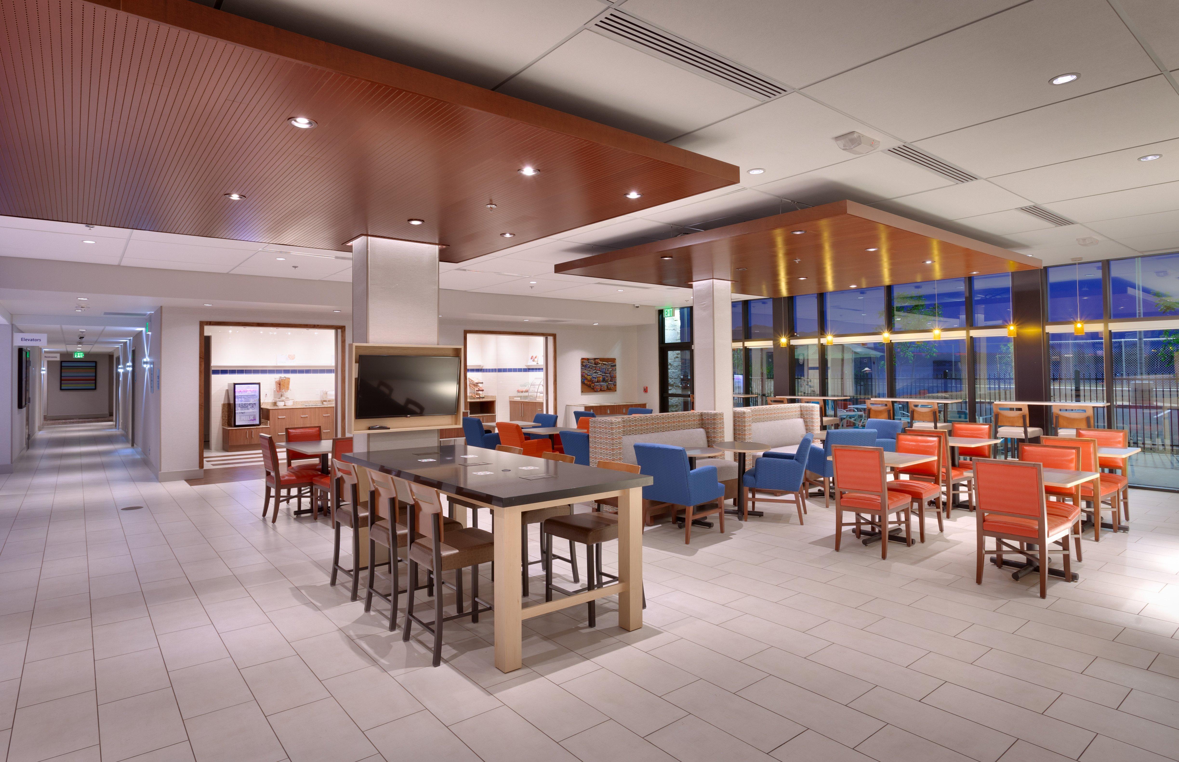 Holiday Inn Express & Suites Phoenix West - Buckeye By Ihg Exterior photo