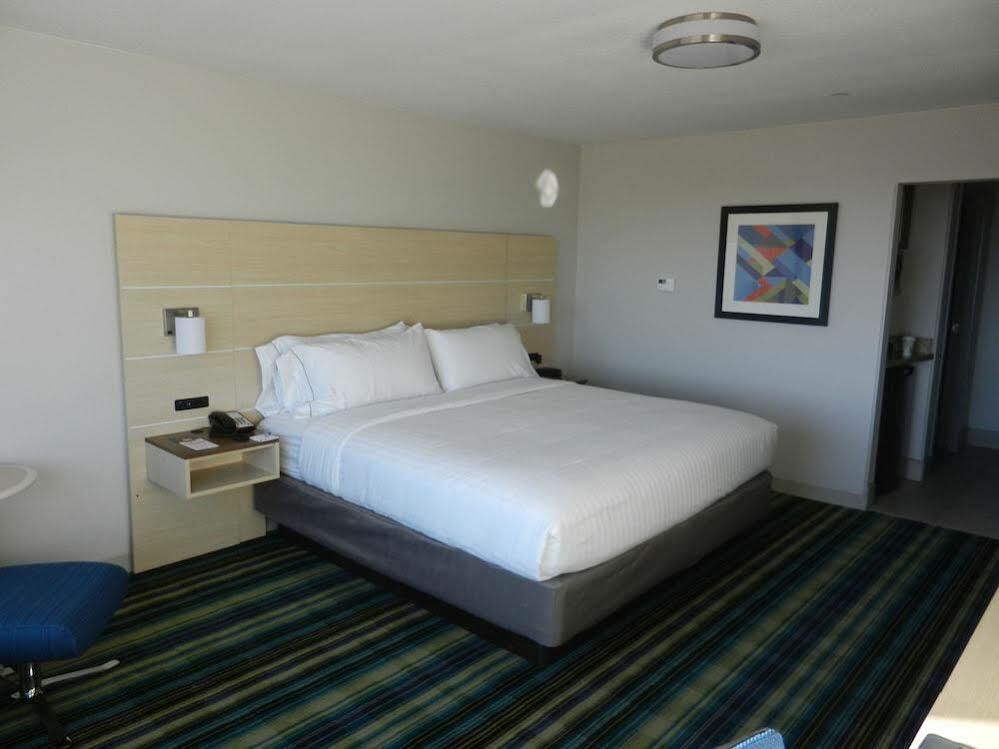 Holiday Inn Express & Suites Phoenix West - Buckeye By Ihg Exterior photo